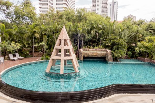 Club Royal condo Pattaya swimming pool Club Royal condo Pattaya swimming pool